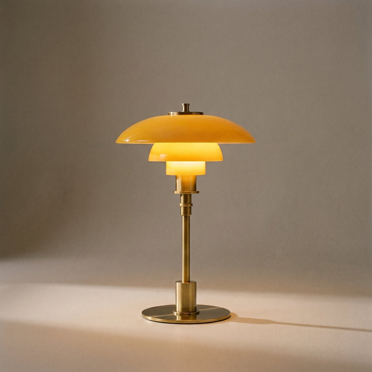 Duńska lampa stołowa designerska