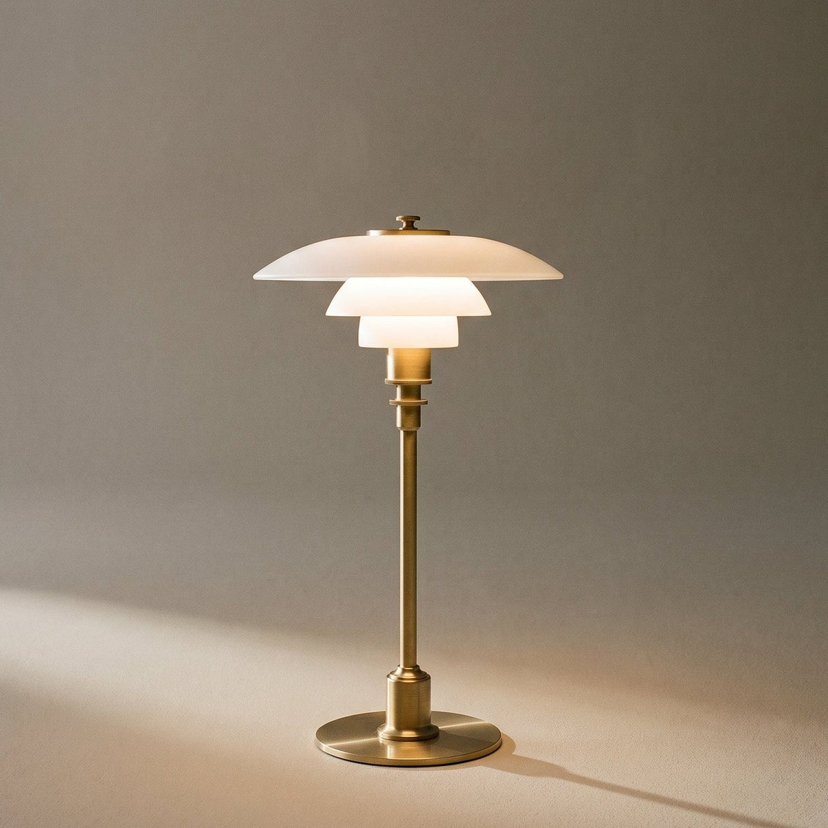 Duńska lampa stołowa designerska