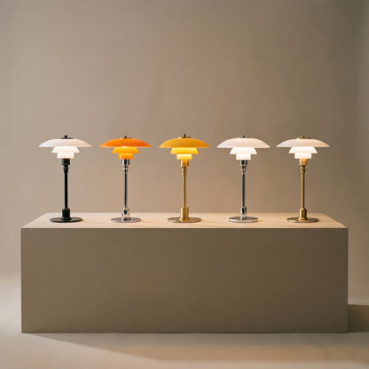 Duńska lampa stołowa designerska